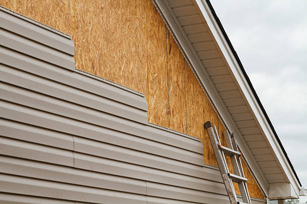 24/7 Emergency Storm Damage Siding Repair experts in South Vienna, OH